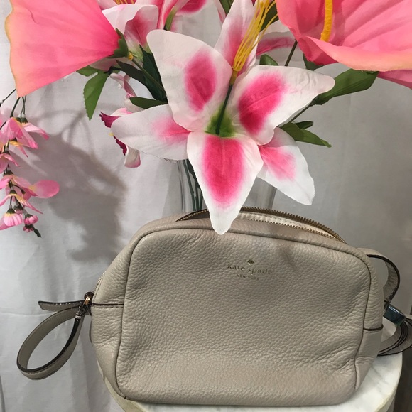 kate spade Handbags - Kate Spade Grey Street Mindy Pebbled Leather Bag